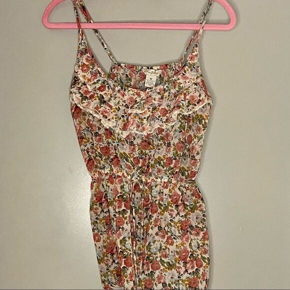 FUN & Flirt floral sheer summer ruffle tank Sz M - Picture 1 of 6